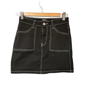 American Bazi Black Mini Skirt - High-Waisted, Edgy Contrast Stitching (S)
